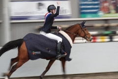 Daniek Vissers met Sara Limburgs kampioen springen 90 cm